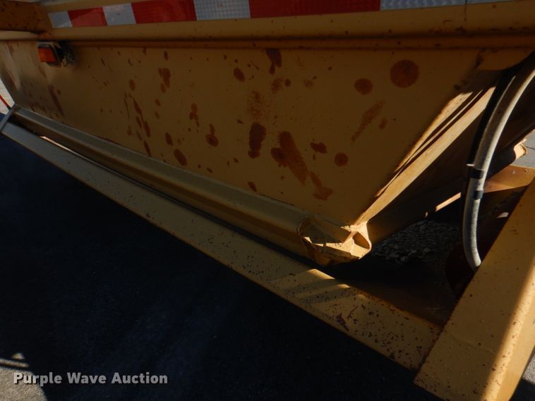 image for item DN5362 1995 Load King 2060-40-2  bottom dump trailer