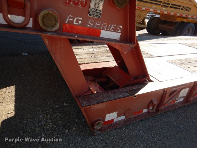 image for item DN5363 2009 Trail King TK110FG513  lowboy equipment trailer