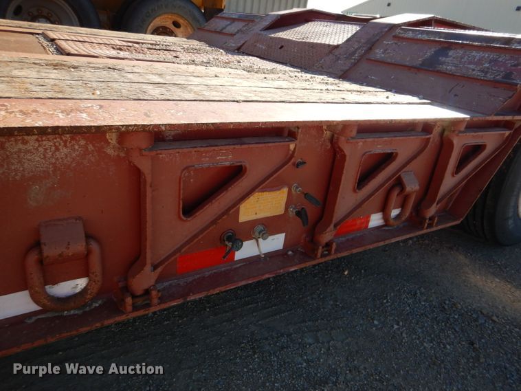 image for item DN5363 2009 Trail King TK110FG513  lowboy equipment trailer