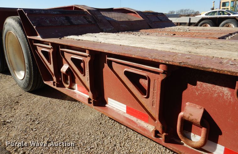 image for item DN5363 2009 Trail King TK110FG513  lowboy equipment trailer