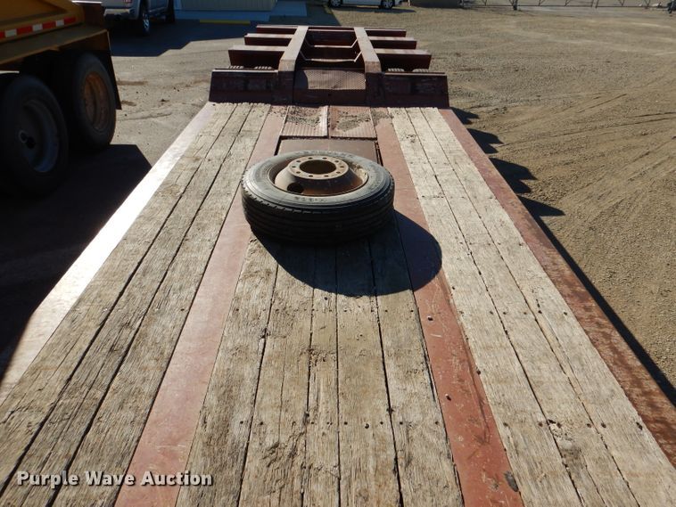 image for item DN5363 2009 Trail King TK110FG513  lowboy equipment trailer