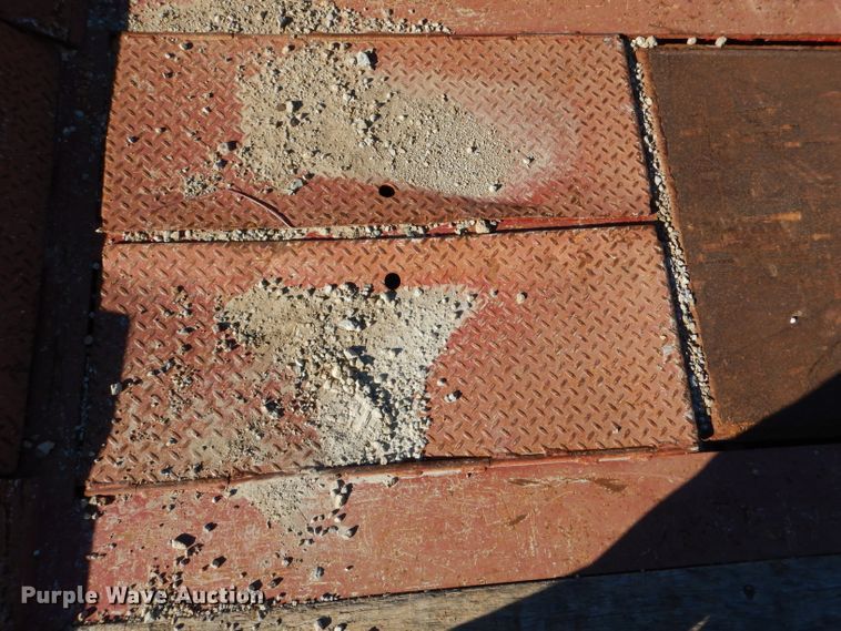 image for item DN5363 2009 Trail King TK110FG513  lowboy equipment trailer