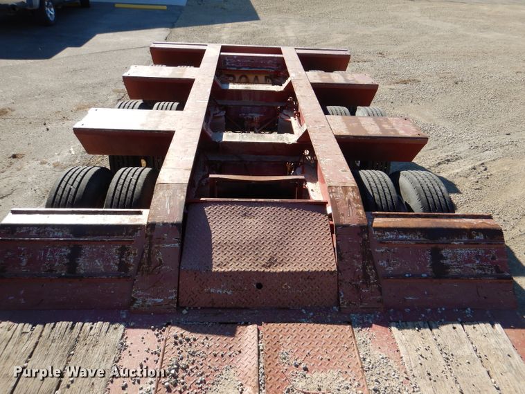 image for item DN5363 2009 Trail King TK110FG513  lowboy equipment trailer