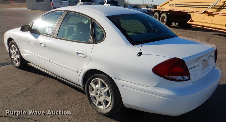 image for item DN5365 2005 Ford Taurus SE