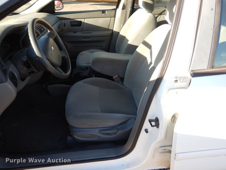 image for item DN5365 2005 Ford Taurus SE