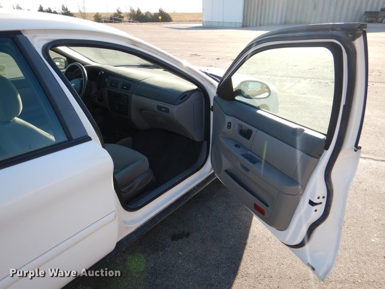 image for item DN5365 2005 Ford Taurus SE
