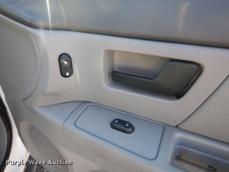 image for item DN5365 2005 Ford Taurus SE