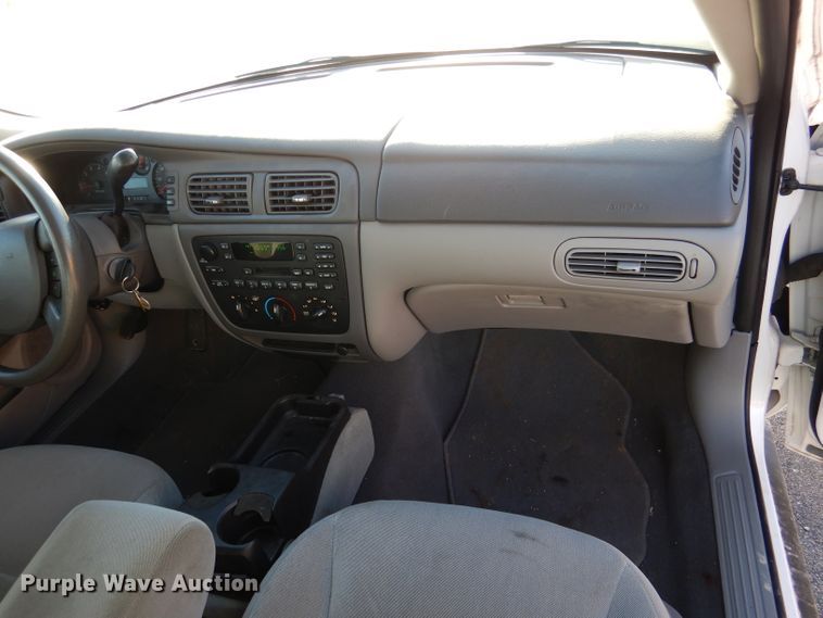 image for item DN5365 2005 Ford Taurus SE