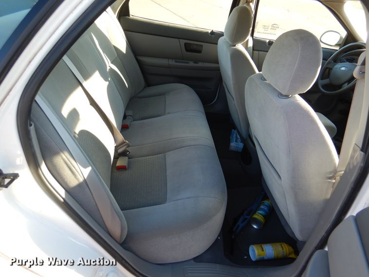 image for item DN5365 2005 Ford Taurus SE