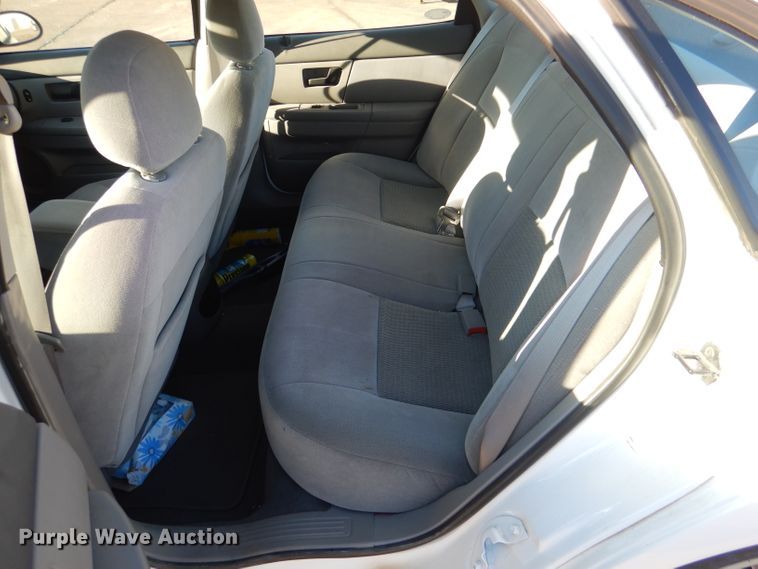 image for item DN5365 2005 Ford Taurus SE