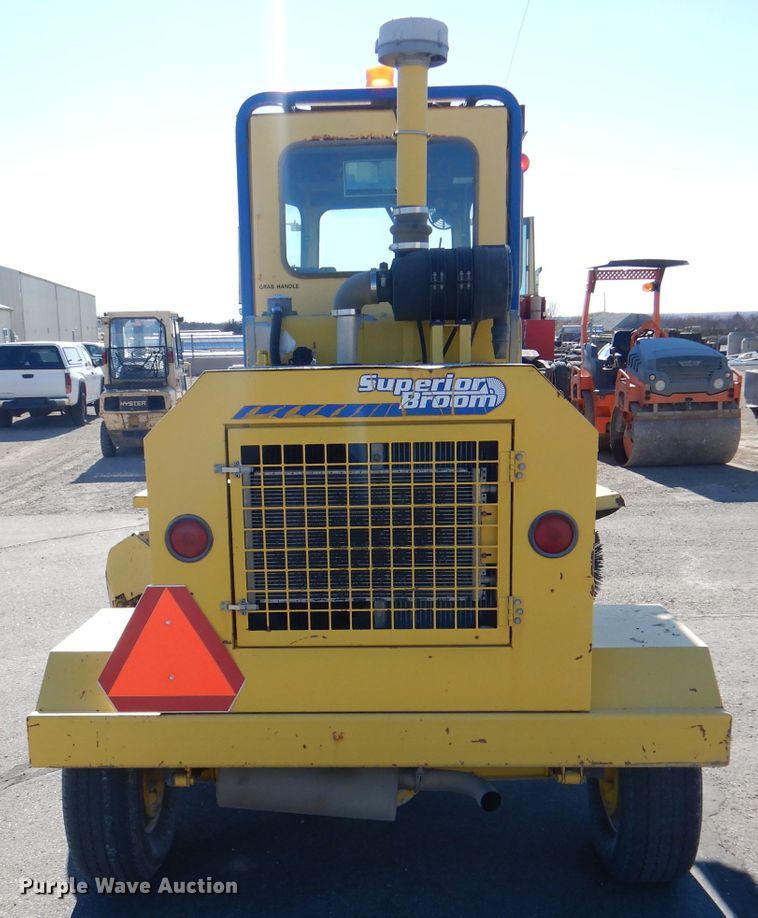 image for item DN5370 2008 Superior DT80C  broom