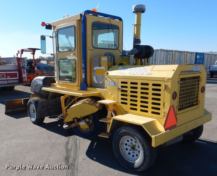 image for item DN5370 2008 Superior DT80C  broom