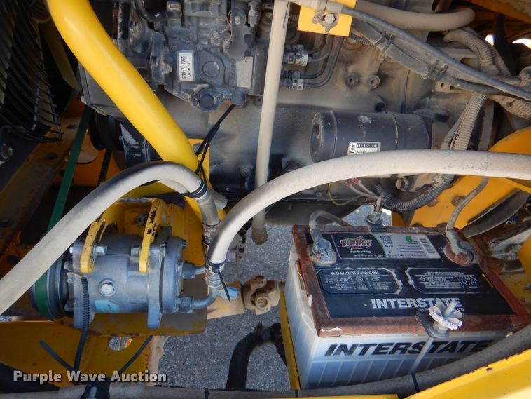 image for item DN5370 2008 Superior DT80C  broom