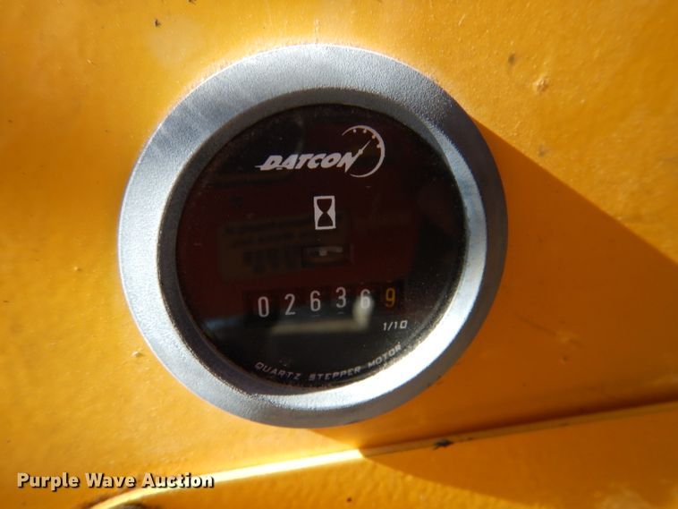 image for item DN5370 2008 Superior DT80C  broom