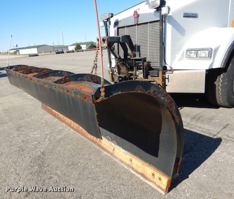 image for item DN5371 2010 Kenworth T800  dump truck