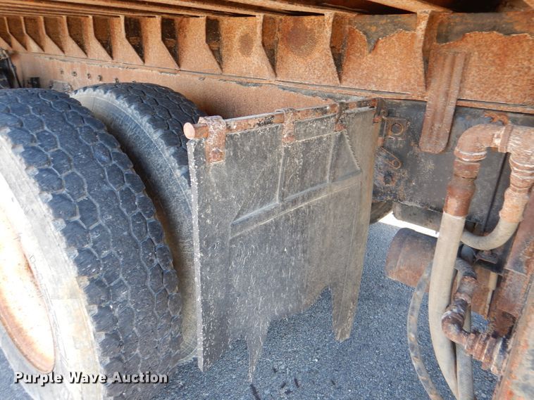 image for item DN5371 2010 Kenworth T800  dump truck