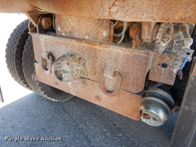 image for item DN5371 2010 Kenworth T800  dump truck