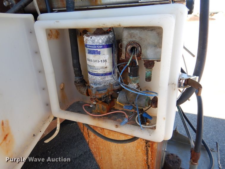 image for item DN5371 2010 Kenworth T800  dump truck