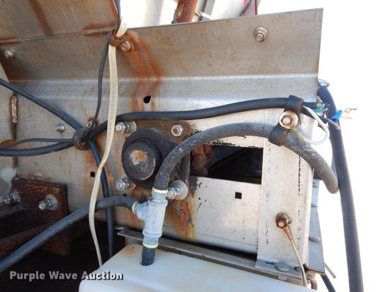 image for item DN5371 2010 Kenworth T800  dump truck