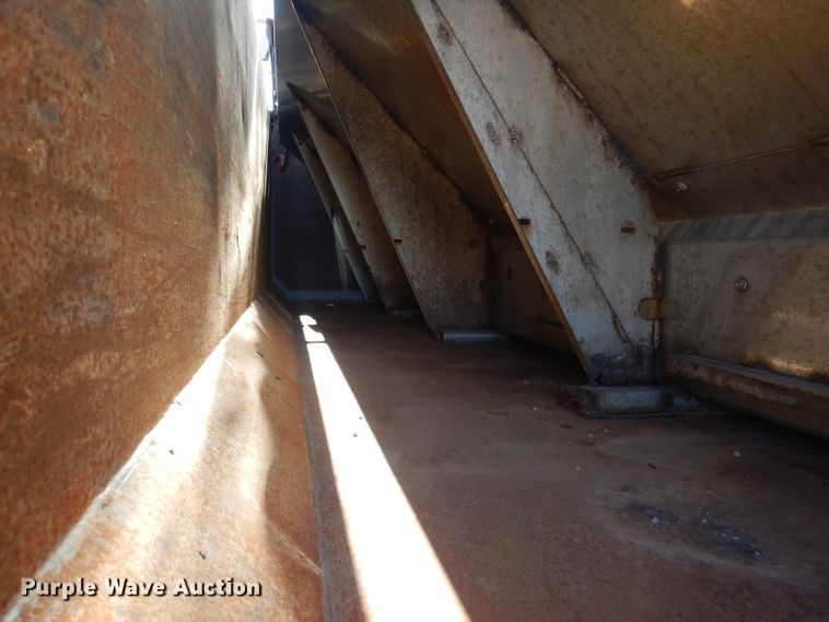 image for item DN5371 2010 Kenworth T800  dump truck