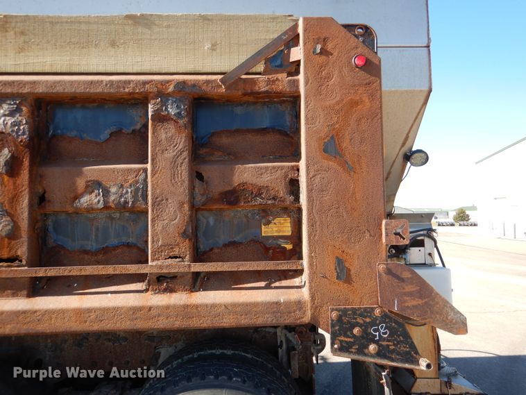 image for item DN5371 2010 Kenworth T800  dump truck