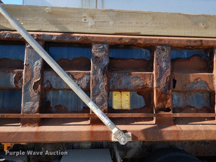 image for item DN5371 2010 Kenworth T800  dump truck