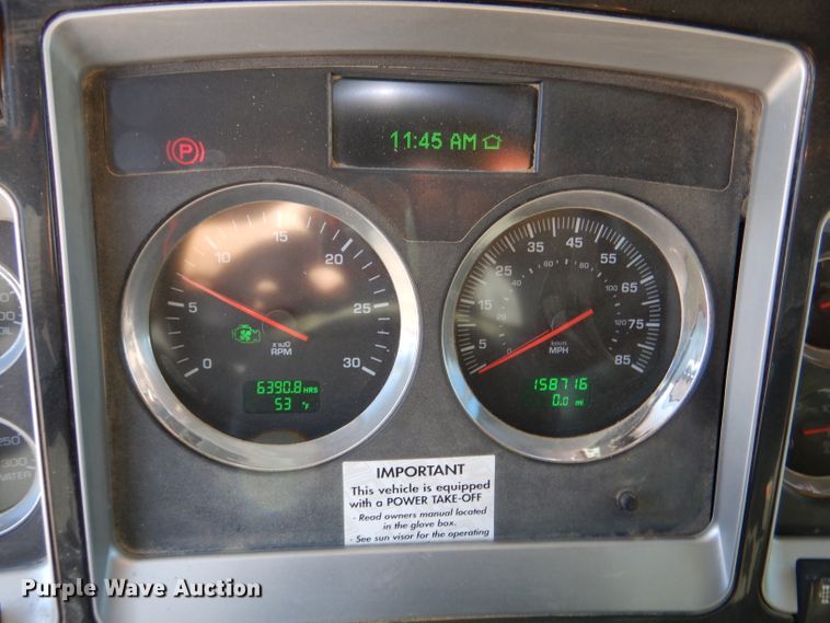 image for item DN5371 2010 Kenworth T800  dump truck