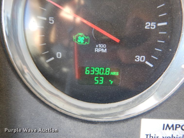 image for item DN5371 2010 Kenworth T800  dump truck