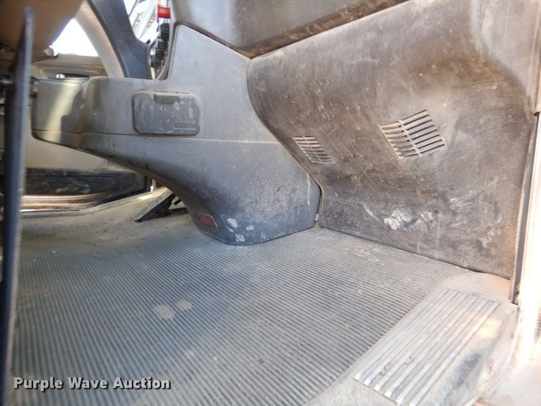 image for item DN5371 2010 Kenworth T800  dump truck