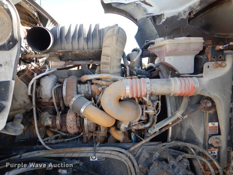 image for item DN5371 2010 Kenworth T800  dump truck