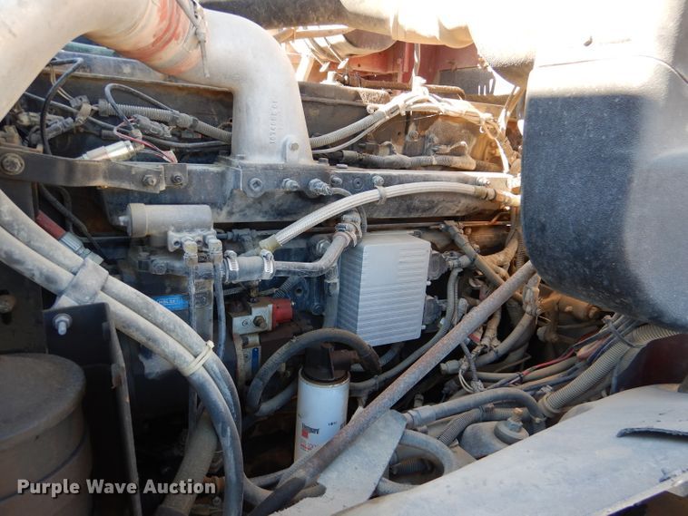 image for item DN5374 1994 International 9400  semi truck