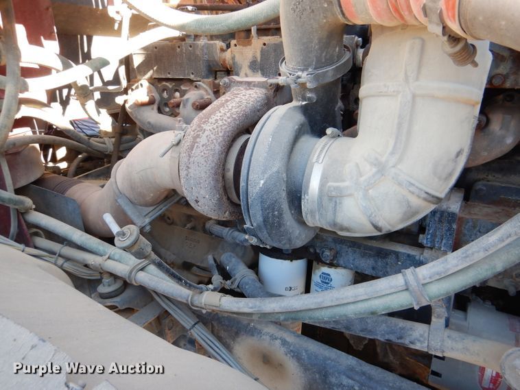 image for item DN5374 1994 International 9400  semi truck