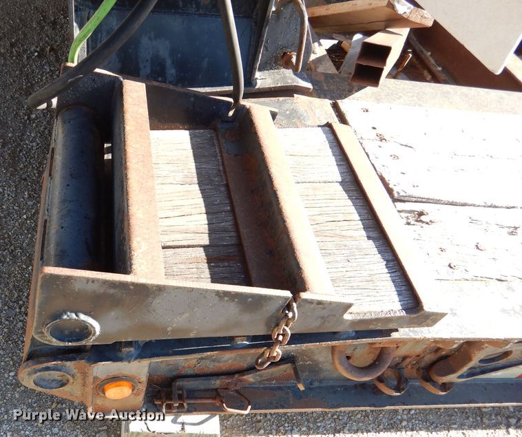 image for item DN5375 2007 Talbert T3-DW35-SPG-T1  lowboy equipment trailer