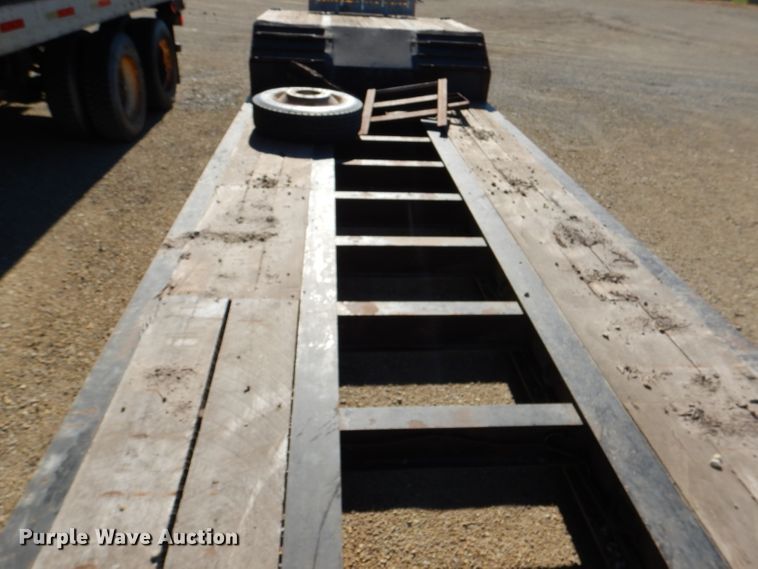 image for item DN5375 2007 Talbert T3-DW35-SPG-T1  lowboy equipment trailer