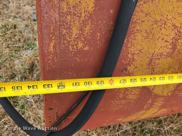 image for item DN5724 (2) fuel tanks