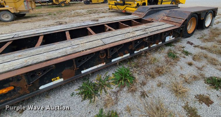 image for item DN5725 2000 Talbert TDW-35SA-HRG-1-T1  lowboy equipment trailer
