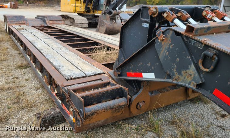 image for item DN5725 2000 Talbert TDW-35SA-HRG-1-T1  lowboy equipment trailer