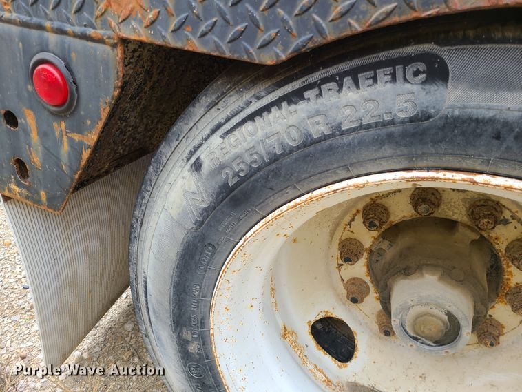 image for item DN5725 2000 Talbert TDW-35SA-HRG-1-T1  lowboy equipment trailer