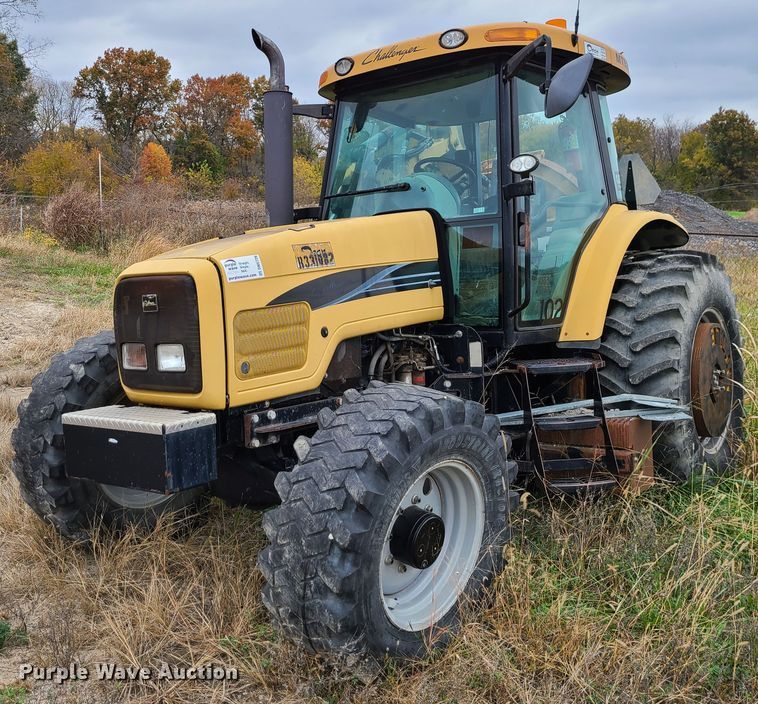 image for item DN5726 2004 Challenger MT525B  MFWD tractor