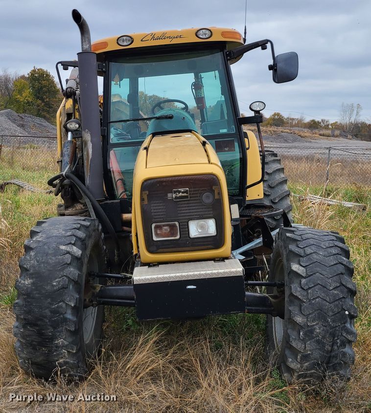 image for item DN5726 2004 Challenger MT525B  MFWD tractor