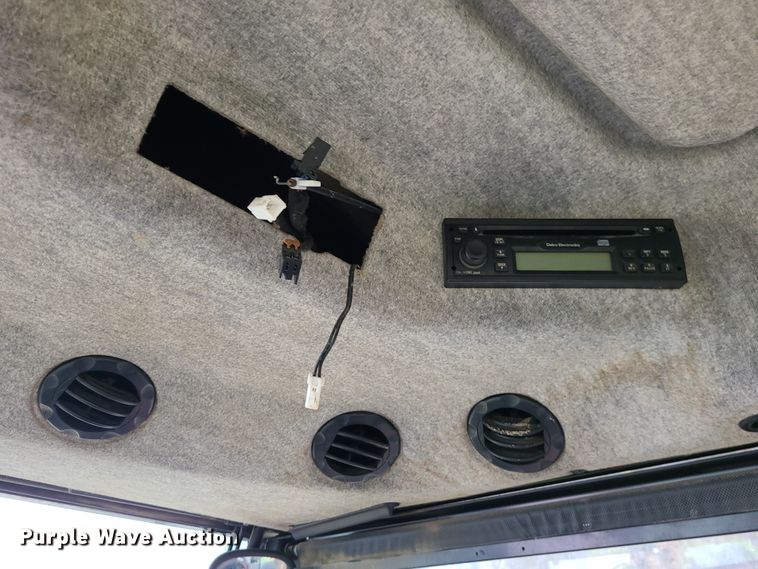 image for item DN5726 2004 Challenger MT525B  MFWD tractor