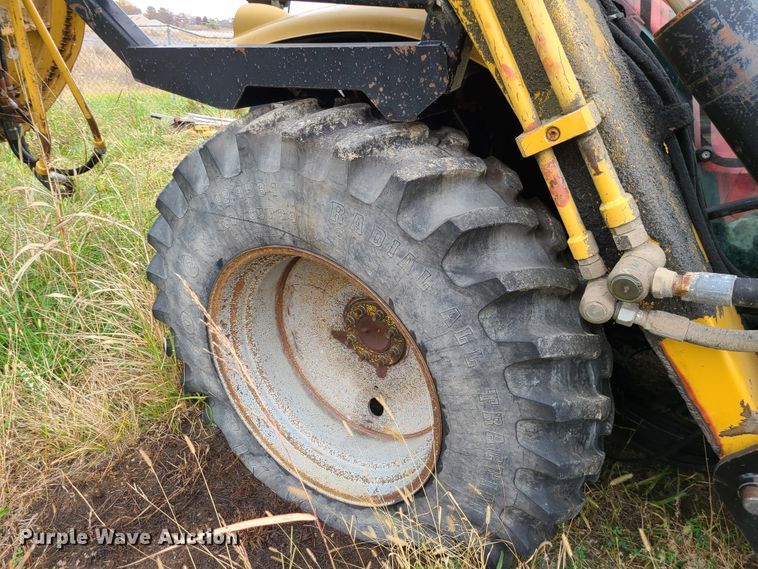 image for item DN5726 2004 Challenger MT525B  MFWD tractor