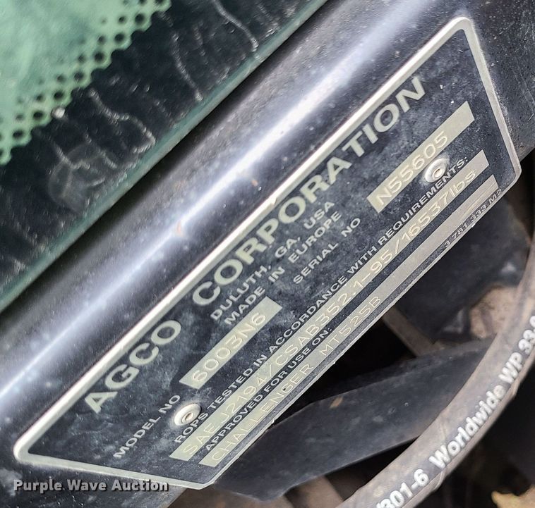 image for item DN5726 2004 Challenger MT525B  MFWD tractor