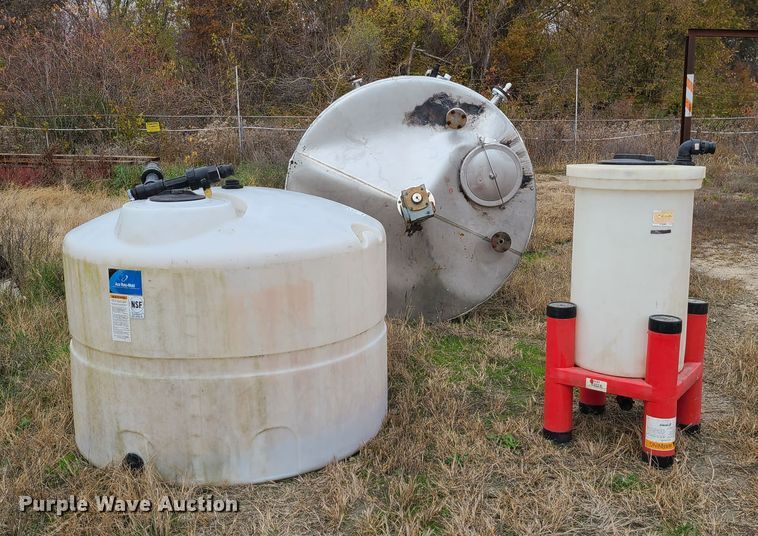 image for item DN5728 (3) tanks