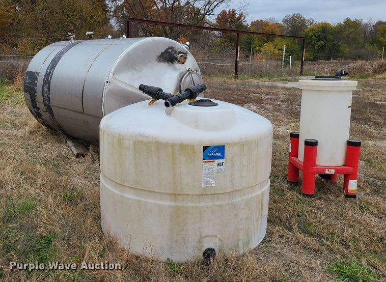 image for item DN5728 (3) tanks