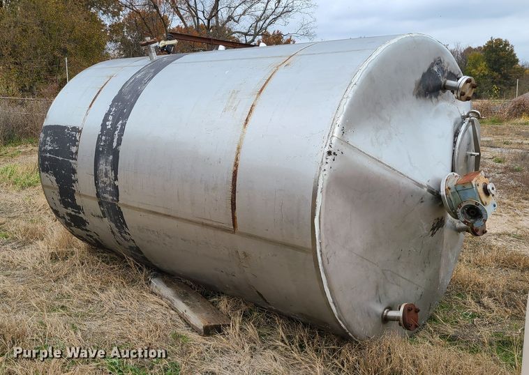 image for item DN5728 (3) tanks