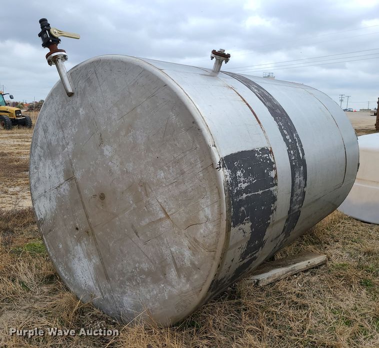 image for item DN5728 (3) tanks