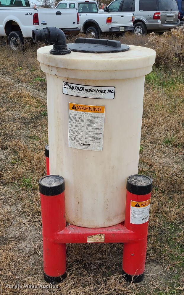 image for item DN5728 (3) tanks