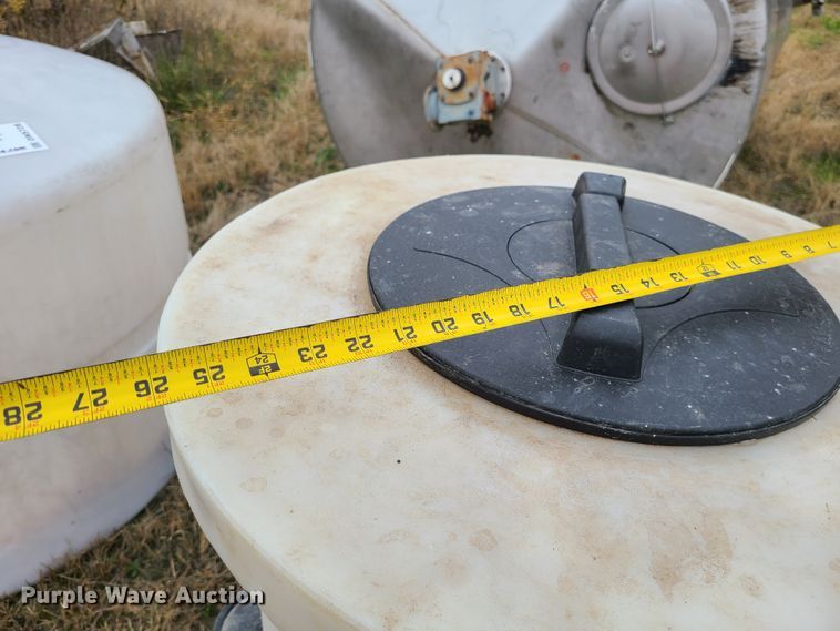 image for item DN5728 (3) tanks