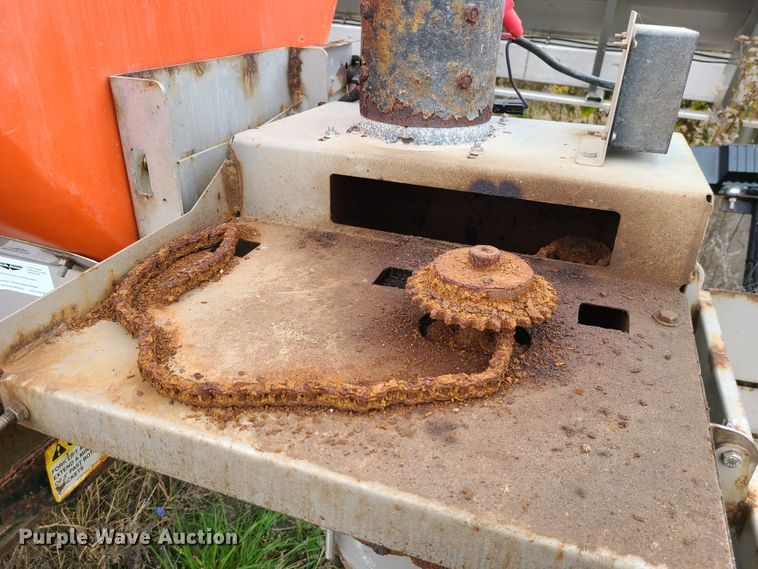 image for item DN5734 Swenson  spreader